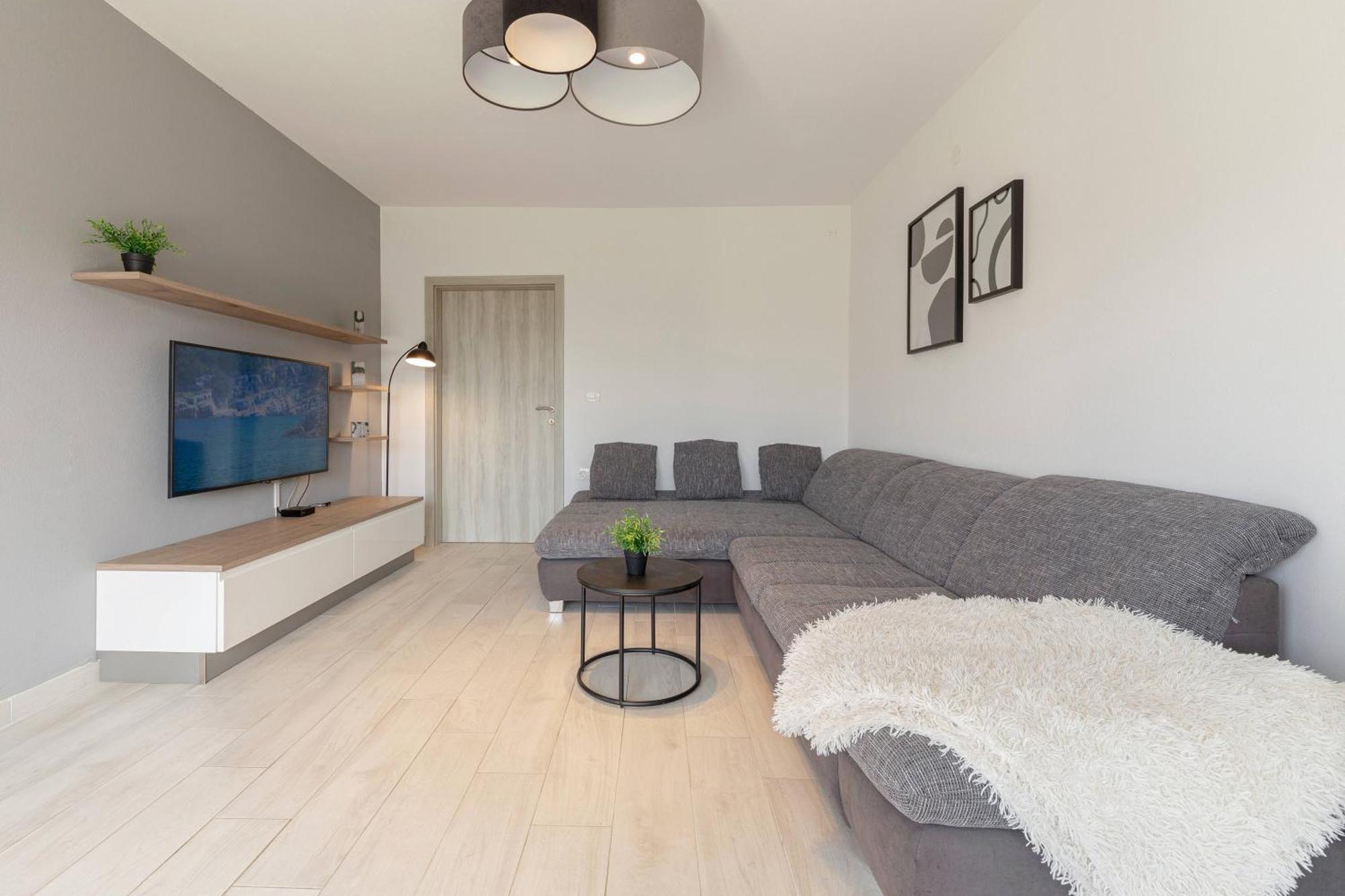 Bright Apartment Koper Bagian luar foto